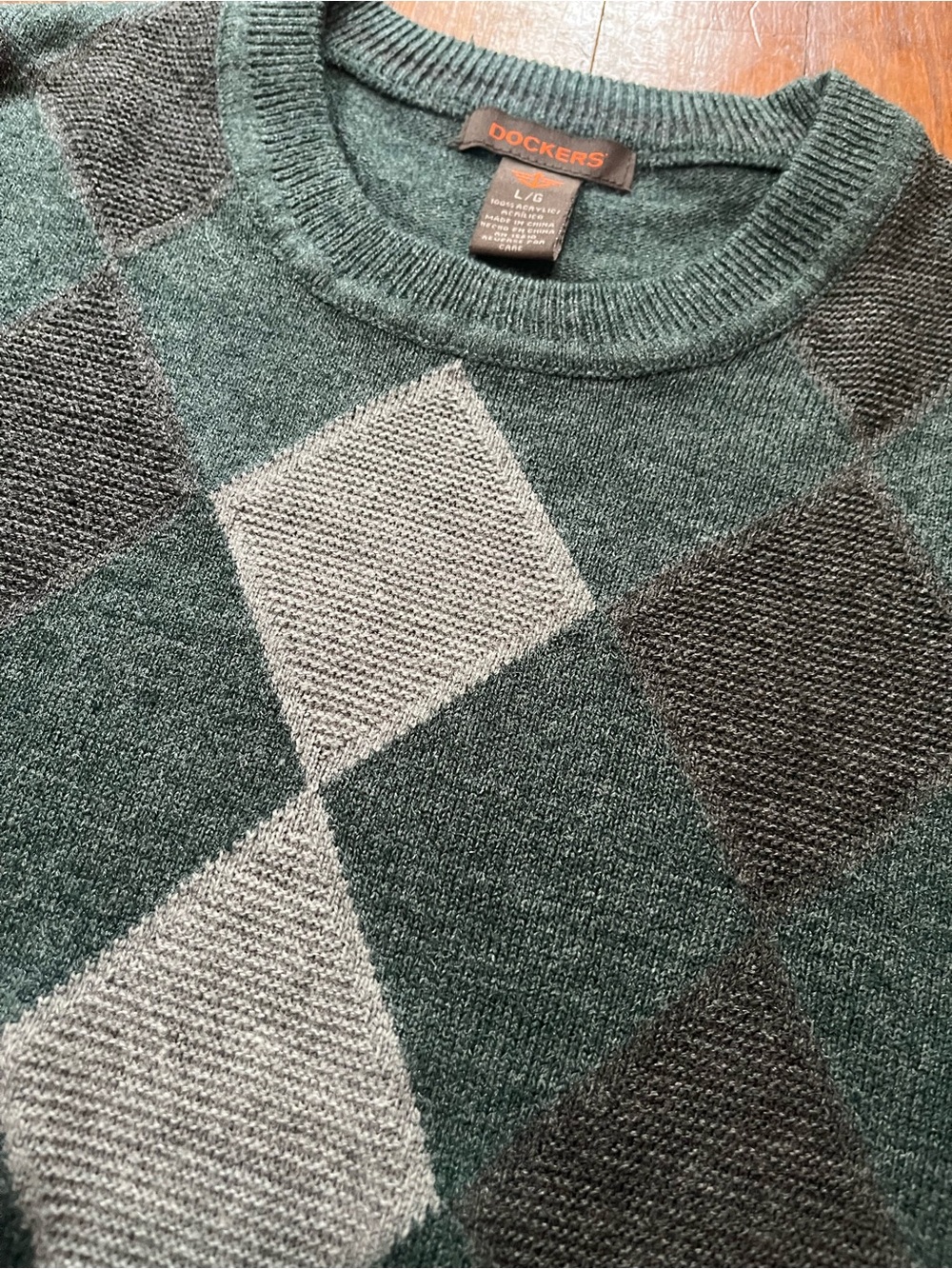 Dockers Men’s Heathered Emerald Green Argyle Crewneck Sweater